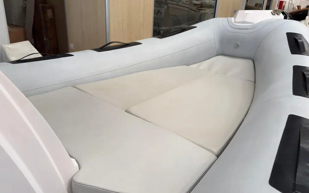 slider 4 Ranieri Cayman 19 Sport