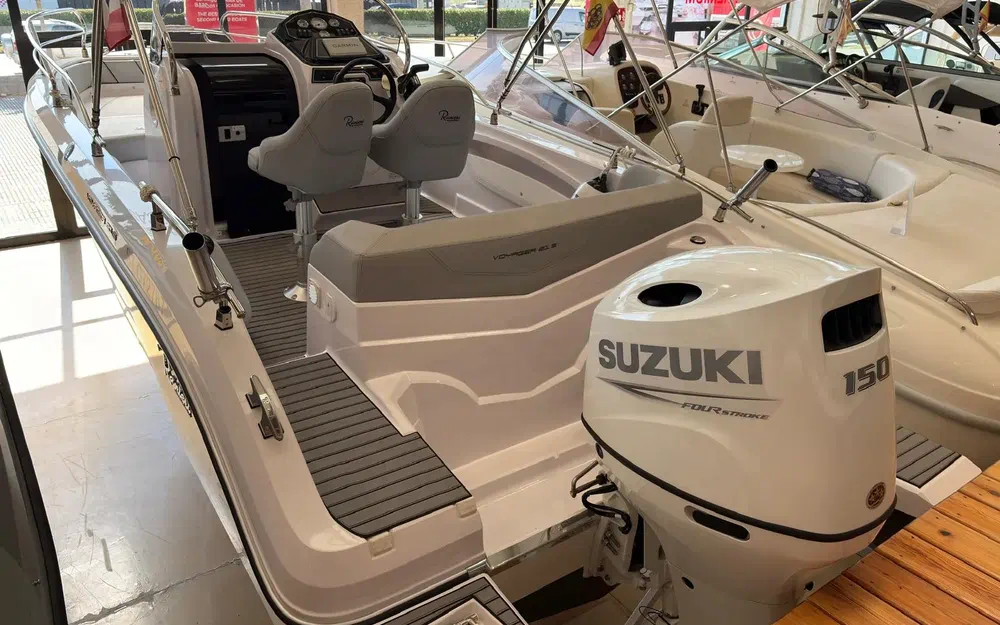 slider 2 Ranieri Voyager 21 S