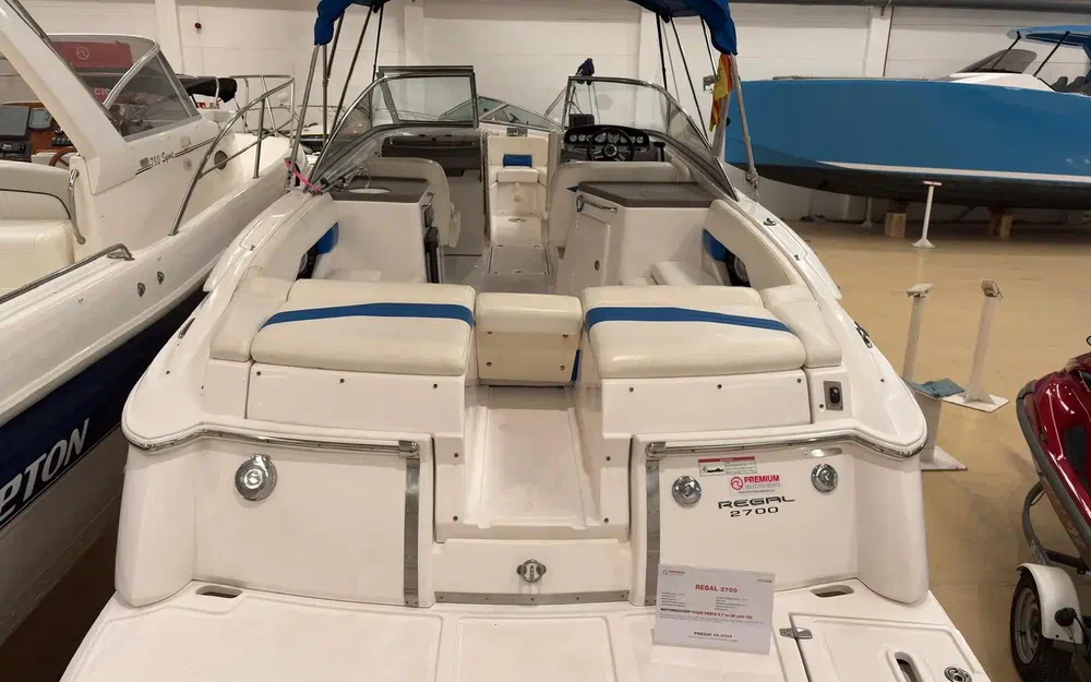 slider 14 Regal 2700