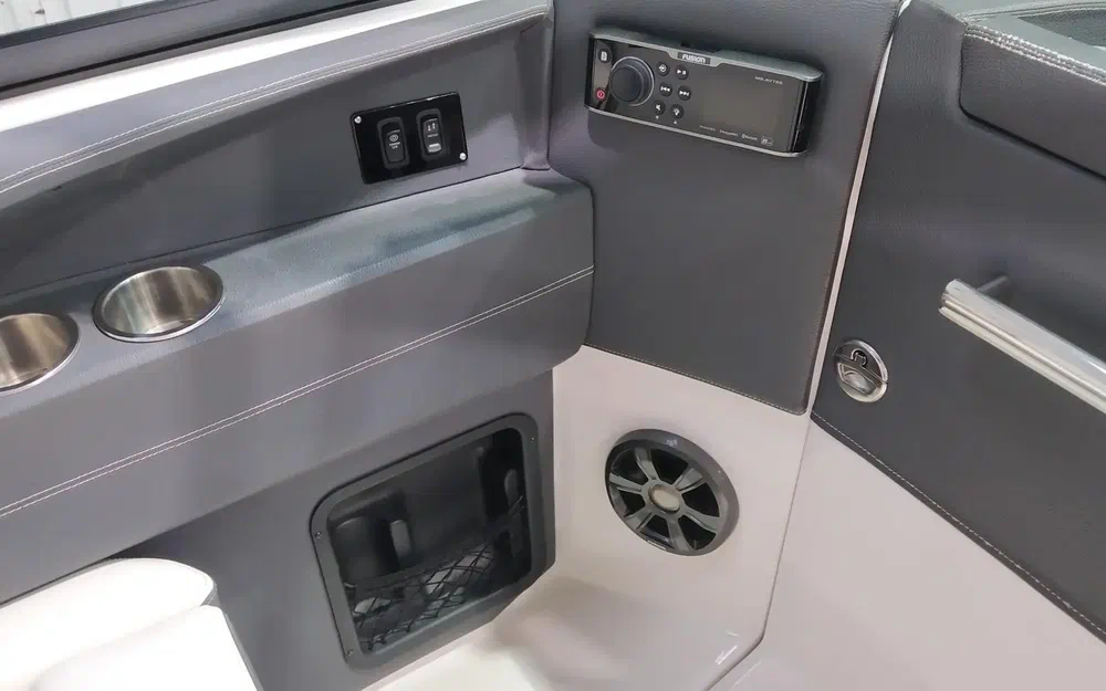 slider 12 Regal 2800