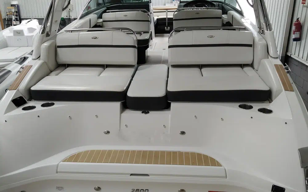 slider 29 Regal 2800