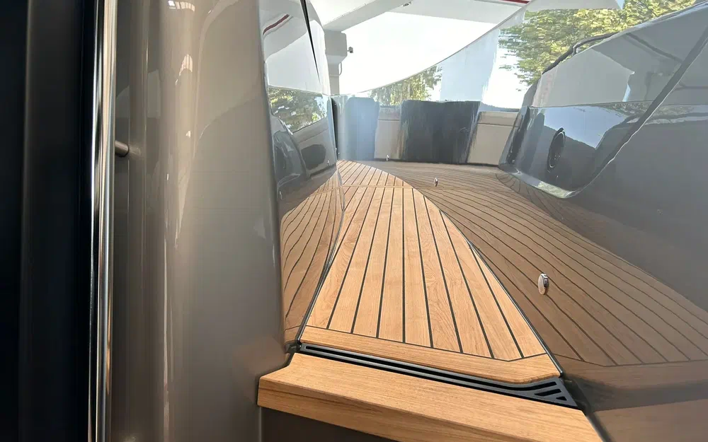 slider 19 Cranchi A46 Luxury Tender