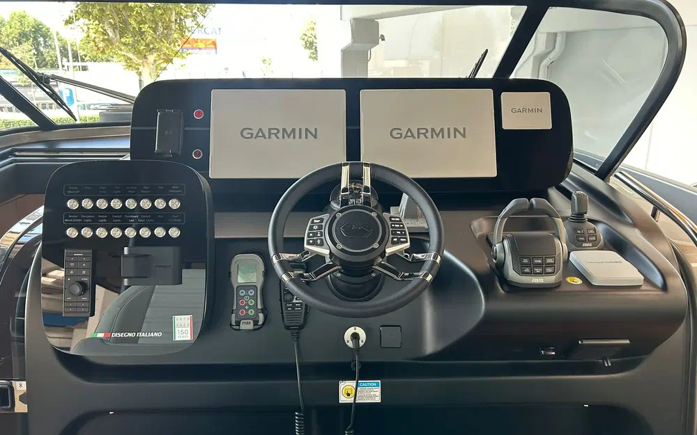 slider 23 Cranchi A46 Luxury Tender