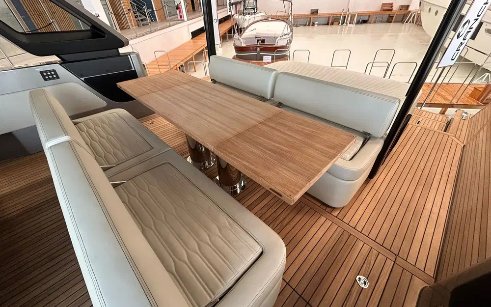 slider 36 Cranchi A46 Luxury Tender