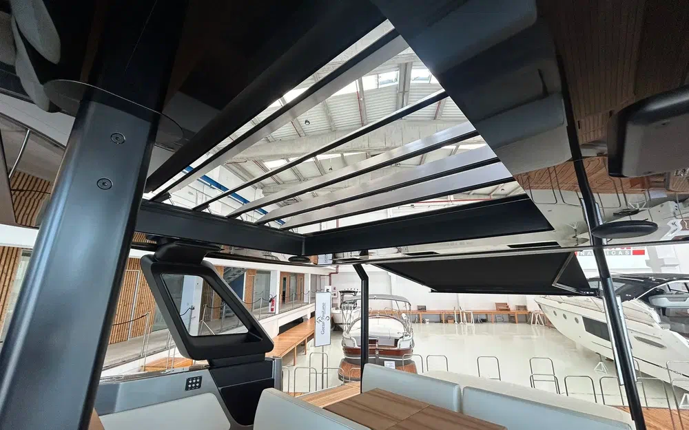 slider 43 Cranchi A46 Luxury Tender