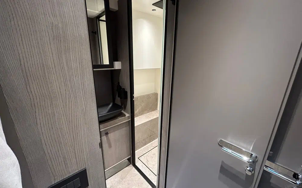 slider 65 Cranchi A46 Luxury Tender