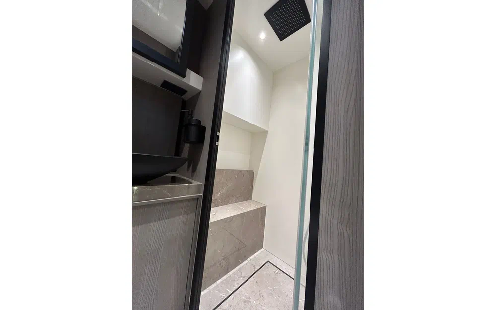 slider 67 Cranchi A46 Luxury Tender