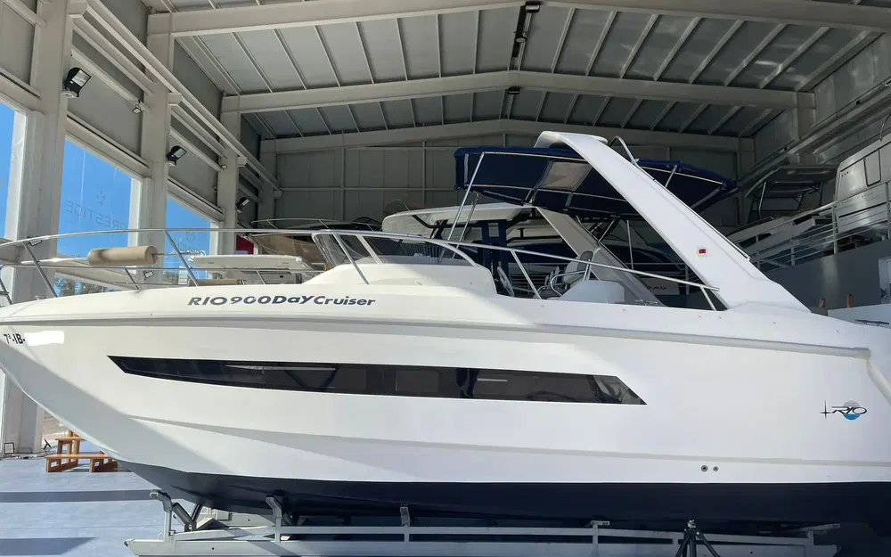 slider 0 Rio 900 Day Cruiser