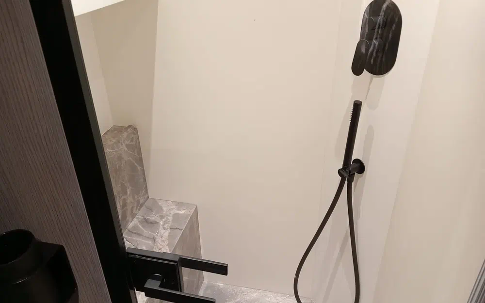 slider 17 Cranchi A46 Luxury Tender