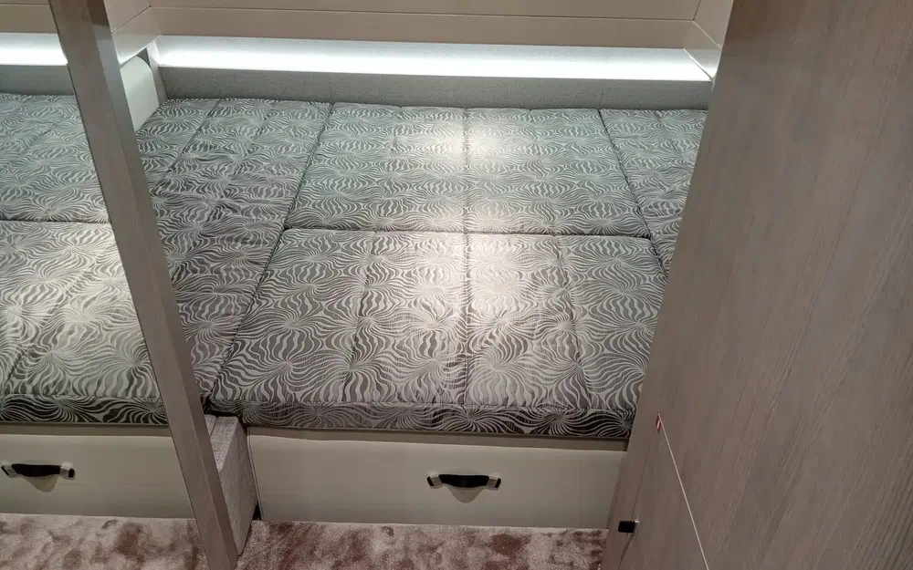 slider 21 Cranchi A46 Luxury Tender