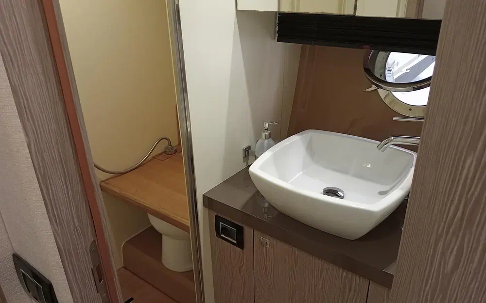 slider 10 Sessa Marine C42