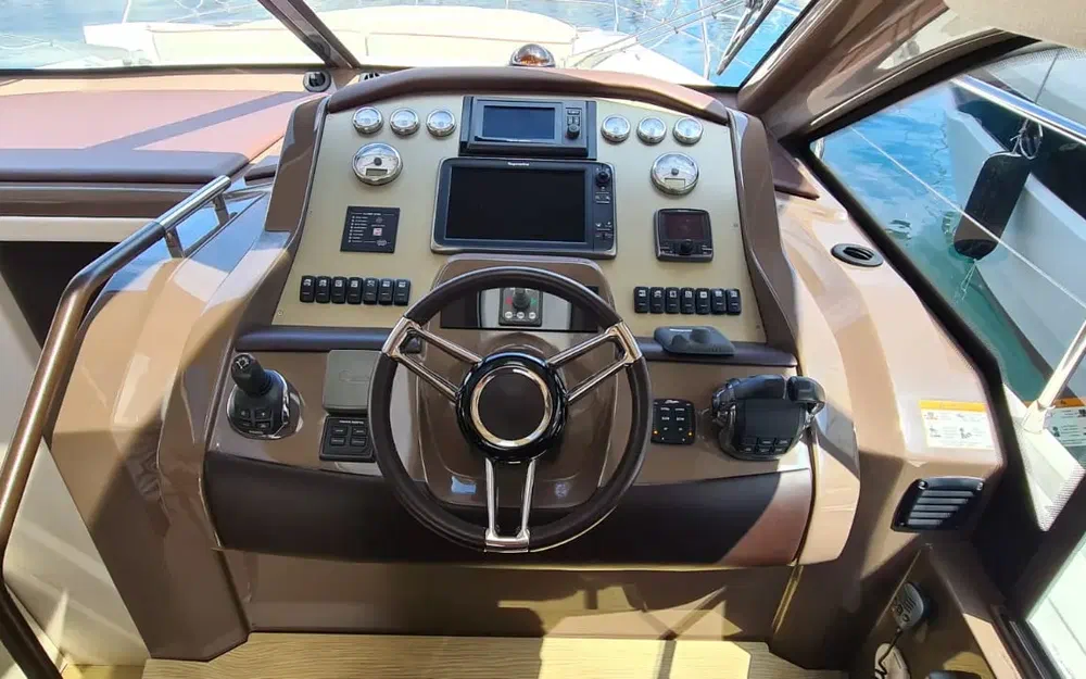 slider 14 Sessa Marine C42