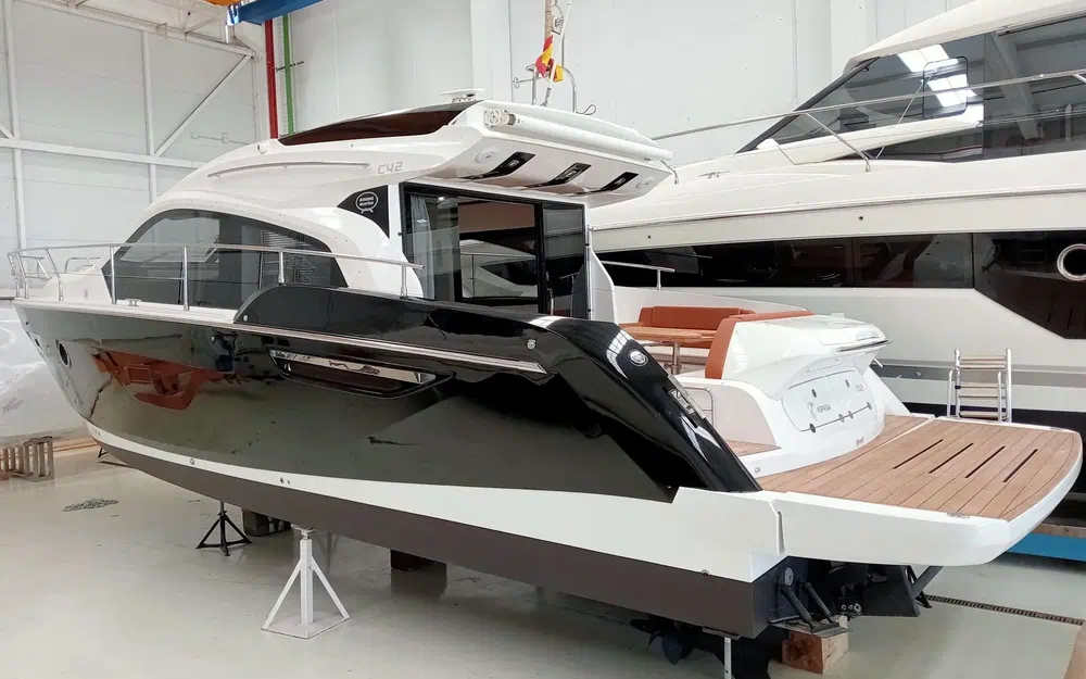 slider 2 Sessa Marine C42