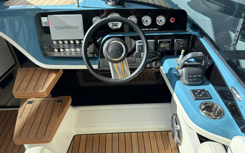 slider 8 Cranchi E 26 Classic