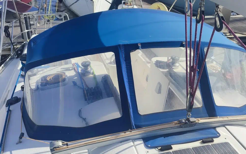 slider 23 Beneteau Oceanis 440