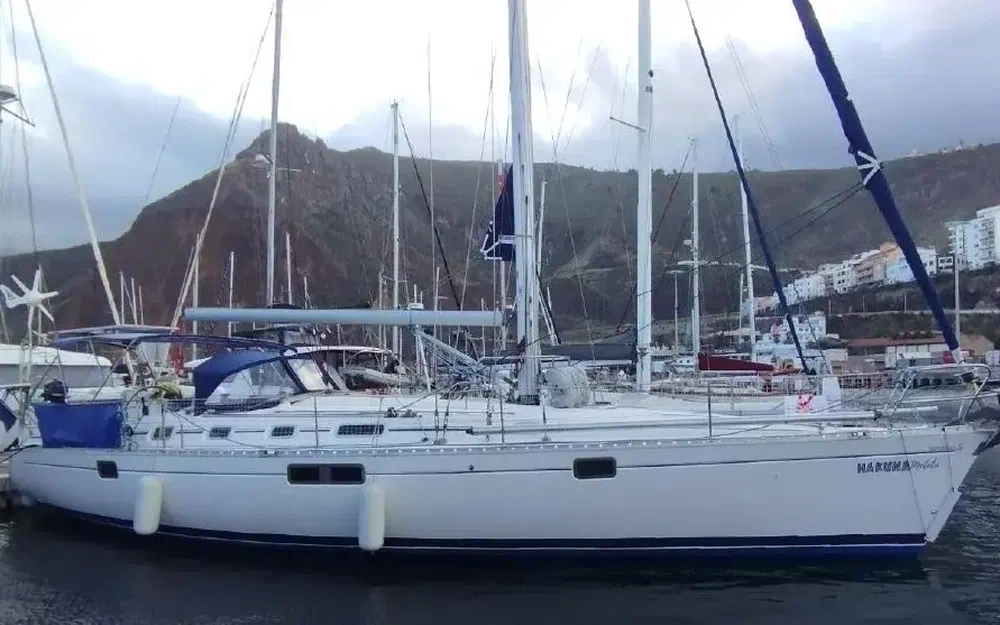 slider 2 Beneteau Oceanis 440