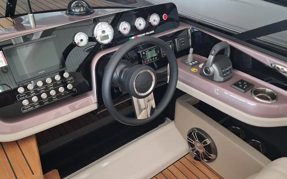 slider 11 Cranchi E 26 Classic