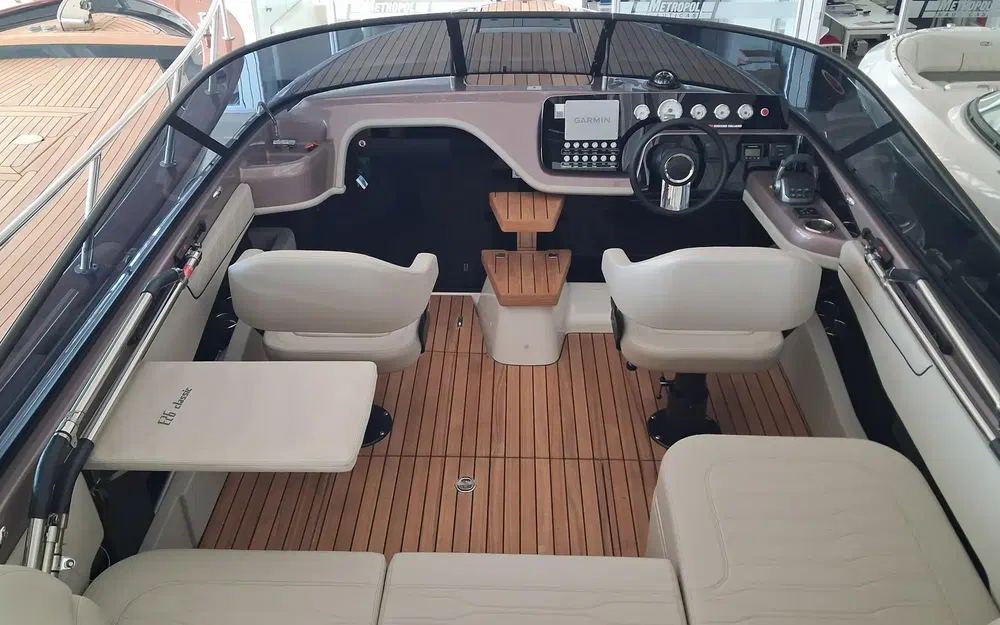 slider 13 Cranchi E 26 Classic