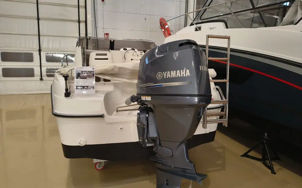 slider 5 Sirius 560 Cabin