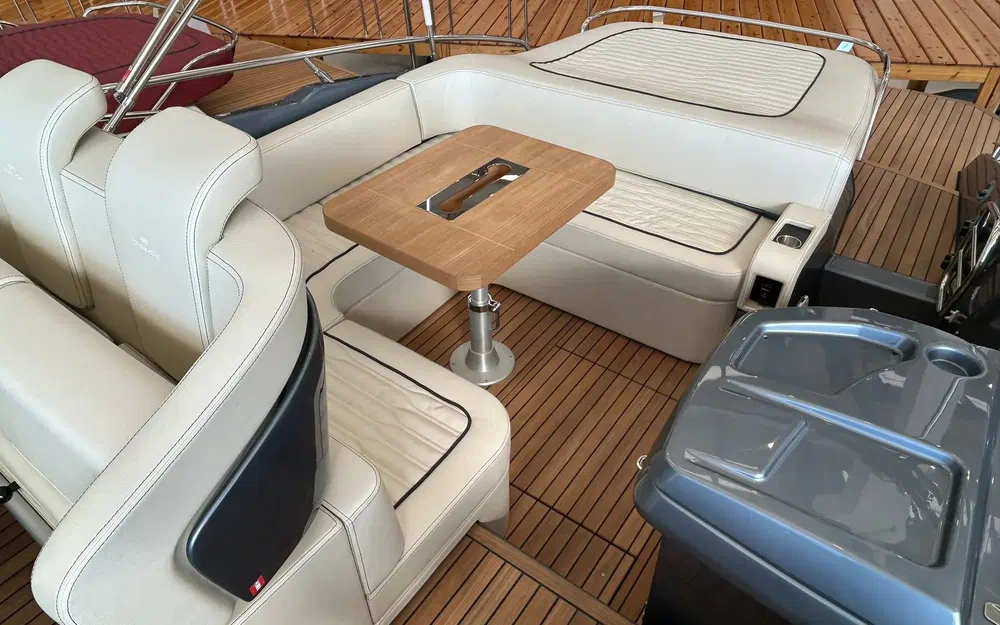 slider 12 Cranchi Endurance 30