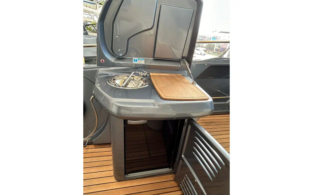 slider 14 Cranchi Endurance 30