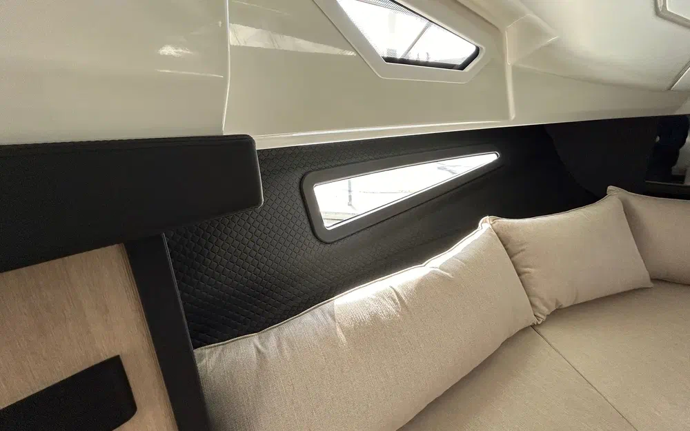 slider 21 Cranchi Endurance 30