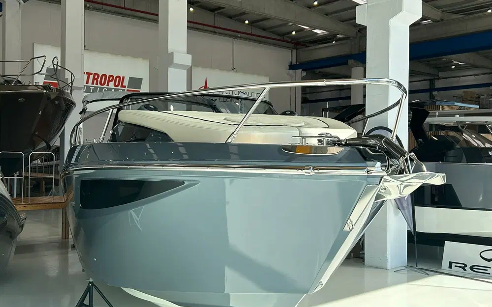 slider 2 Cranchi Endurance 30