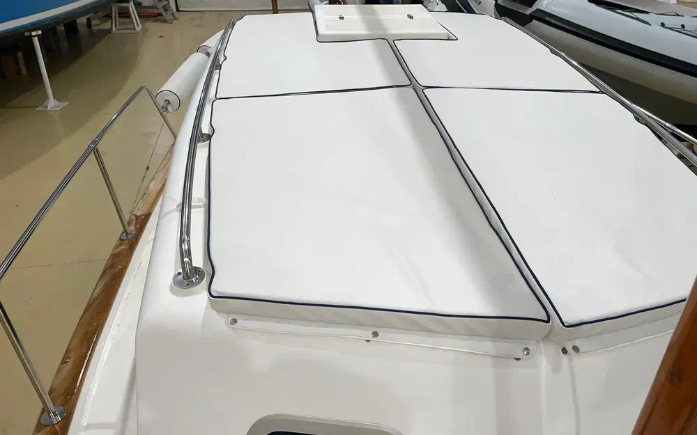 slider 18 Tiburon 37 Cabinado