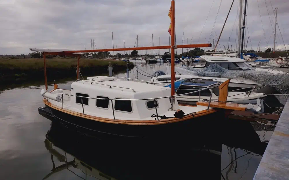 slider 4 Tiburon 37 Cabinado