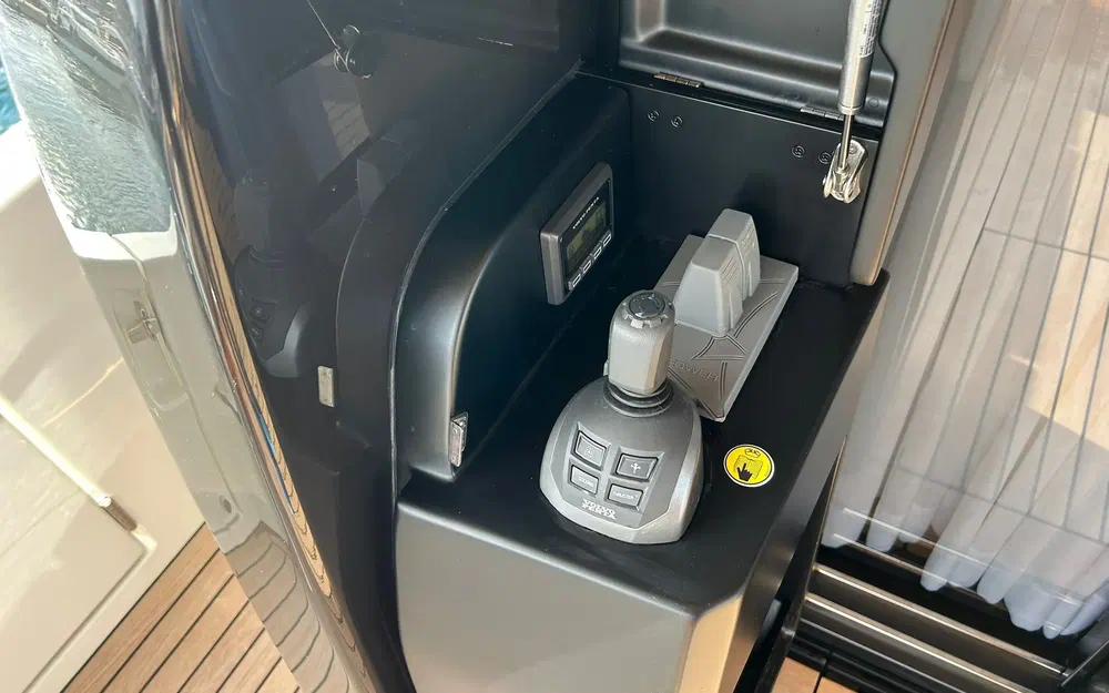 slider 69 Cranchi Sessantadue  62