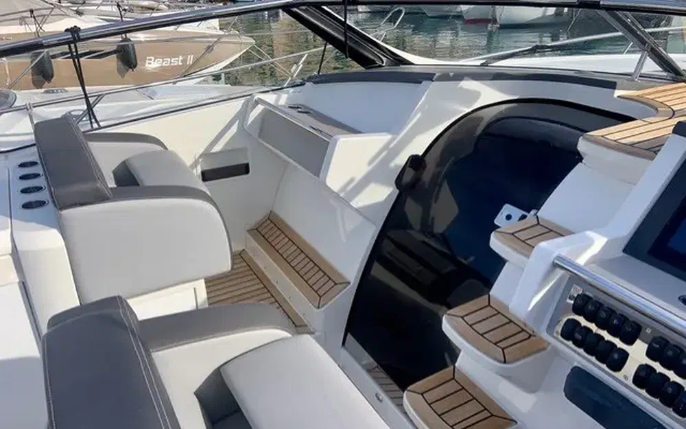 slider 5 Windy Camira 39