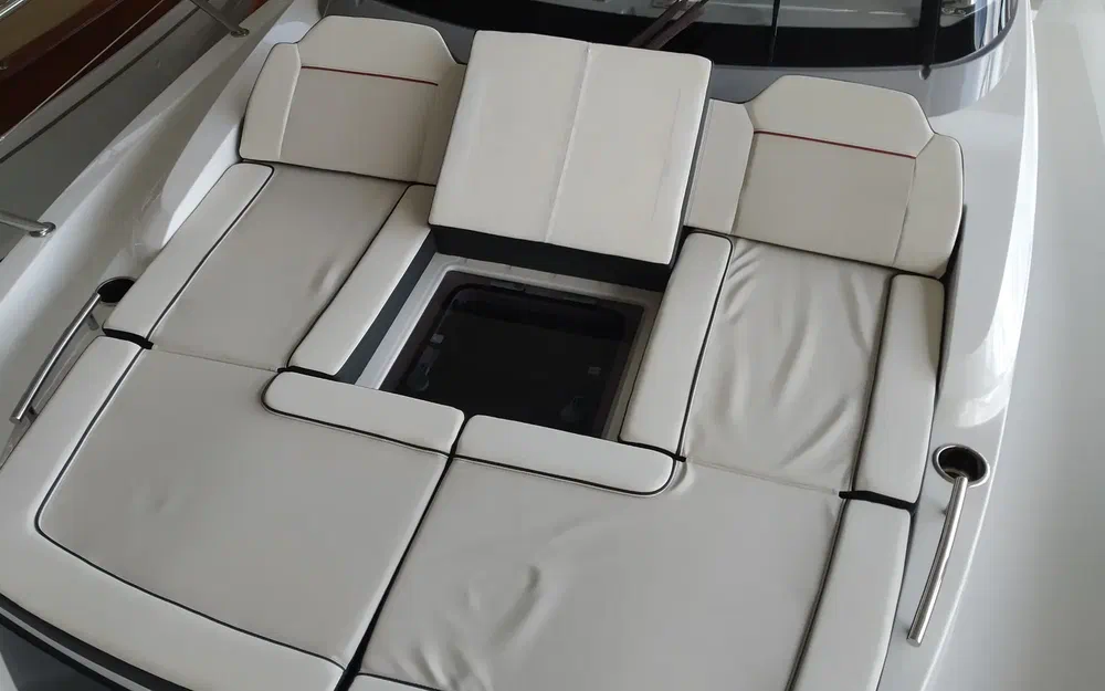 slider 25 Jeanneau Cap Camarat 10.5 WA