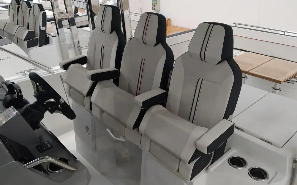 slider 11 Jeanneau Cap Camarat 12.5 WA