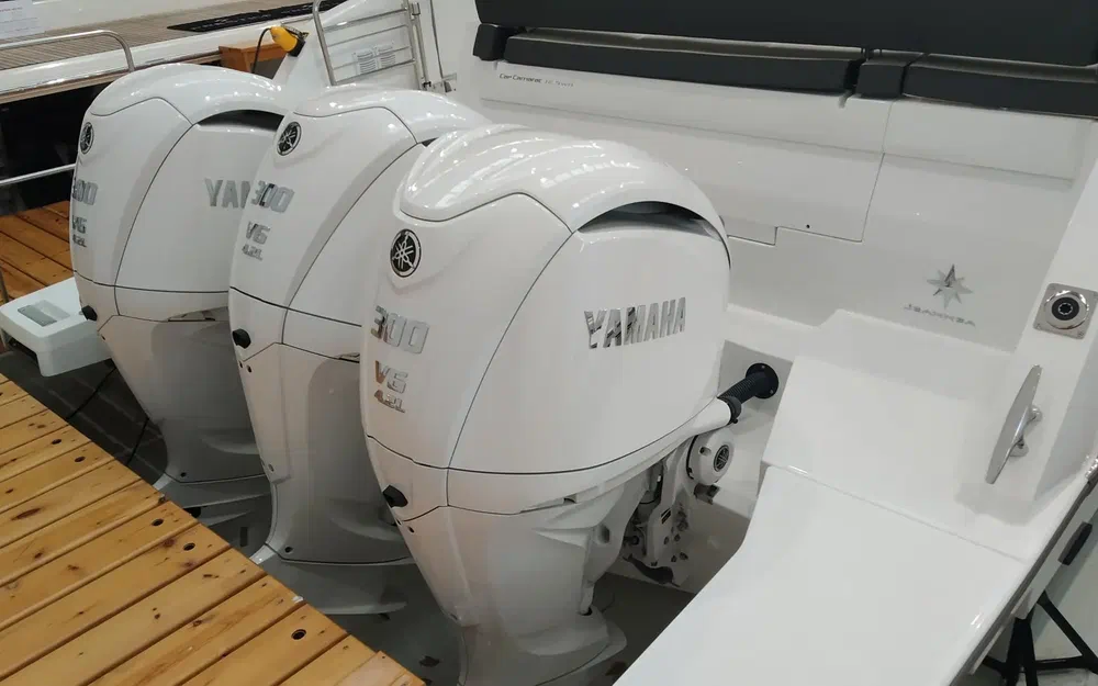 slider 5 Jeanneau Cap Camarat 12.5 WA