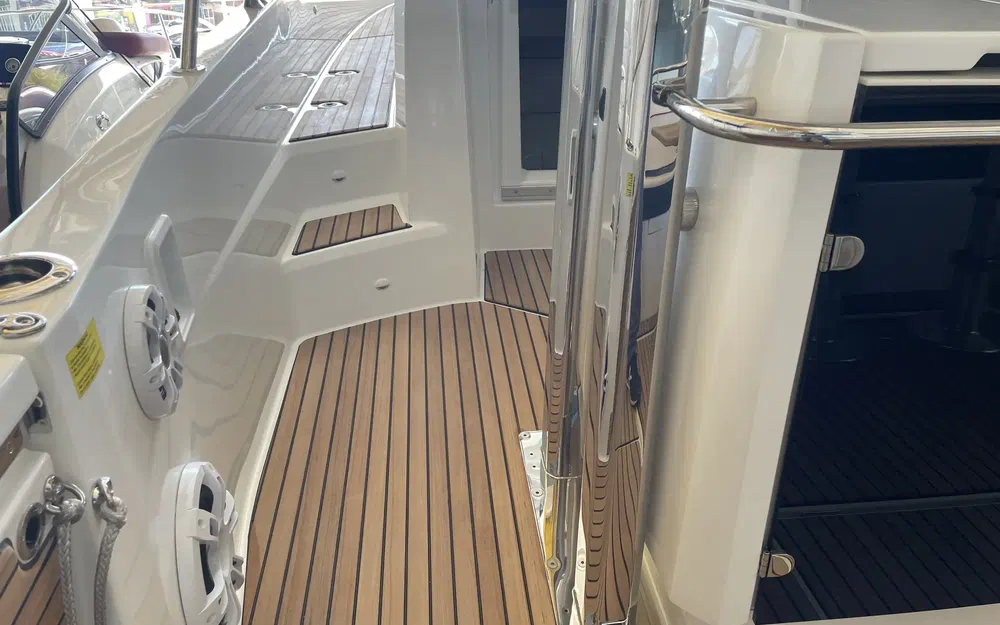 slider 9 Jeanneau Cap Camarat 12.5 WA