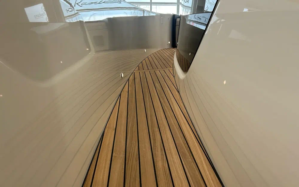 slider 20 Cranchi A46 Luxury Tender