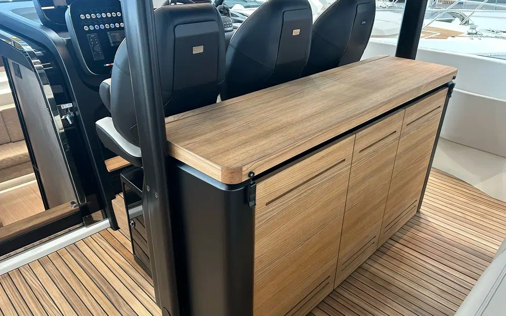 slider 23 Cranchi A46 Luxury Tender