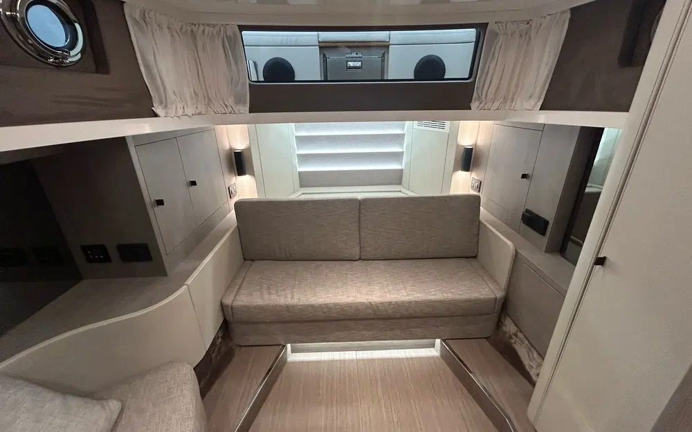 slider 34 Cranchi A46 Luxury Tender