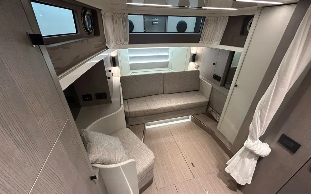 slider 35 Cranchi A46 Luxury Tender