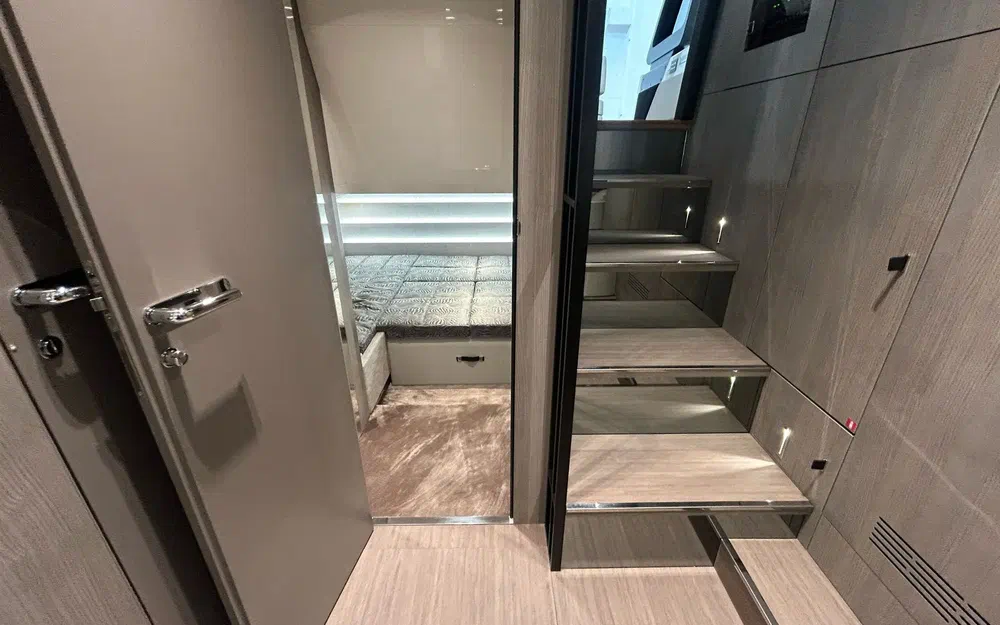 slider 41 Cranchi A46 Luxury Tender