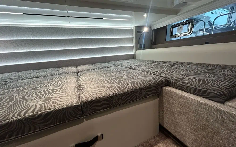 slider 43 Cranchi A46 Luxury Tender