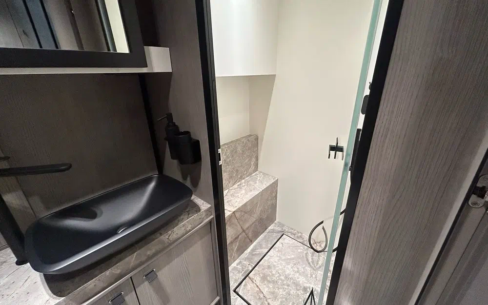 slider 49 Cranchi A46 Luxury Tender