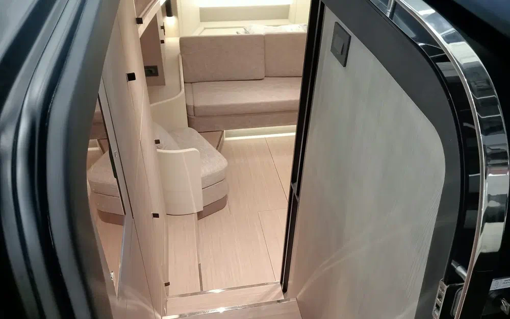 slider 18 Cranchi A46 Luxury Tender