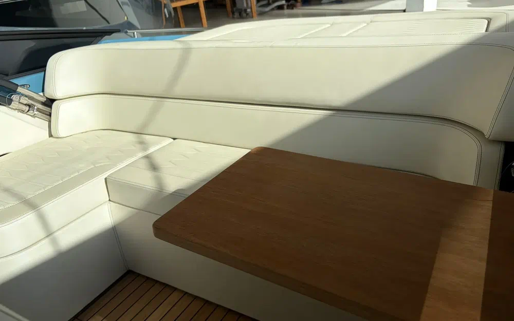 slider 15 Cranchi E 26 Classic