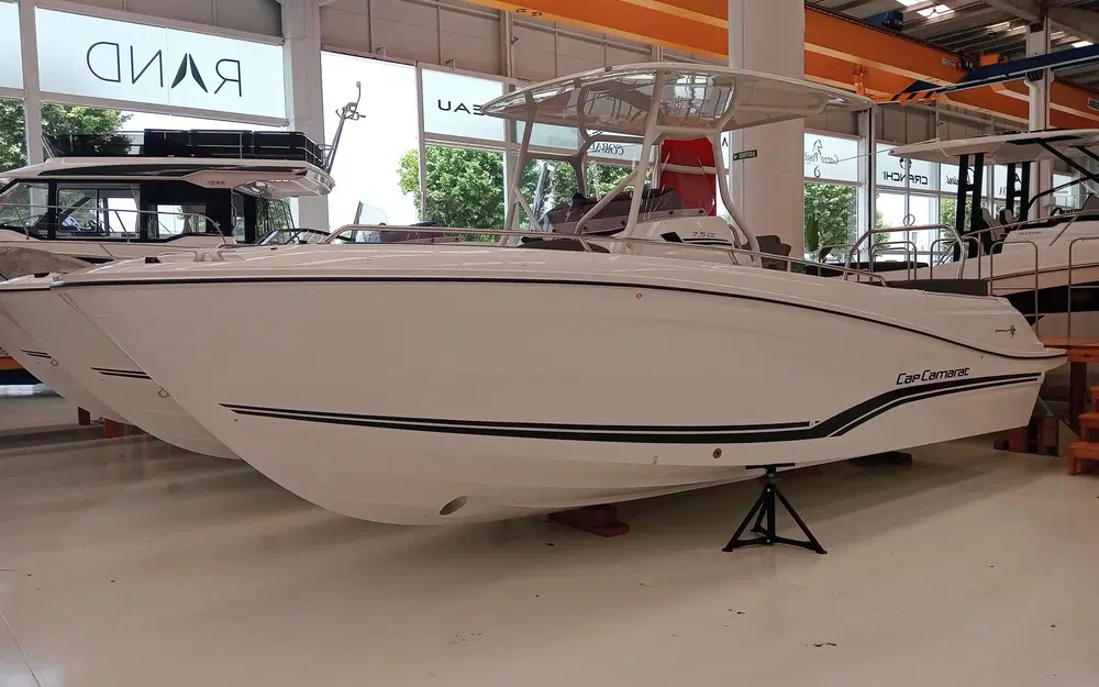 slider 0 Jeanneau Cap Camarat 7.5 CC Serie 3