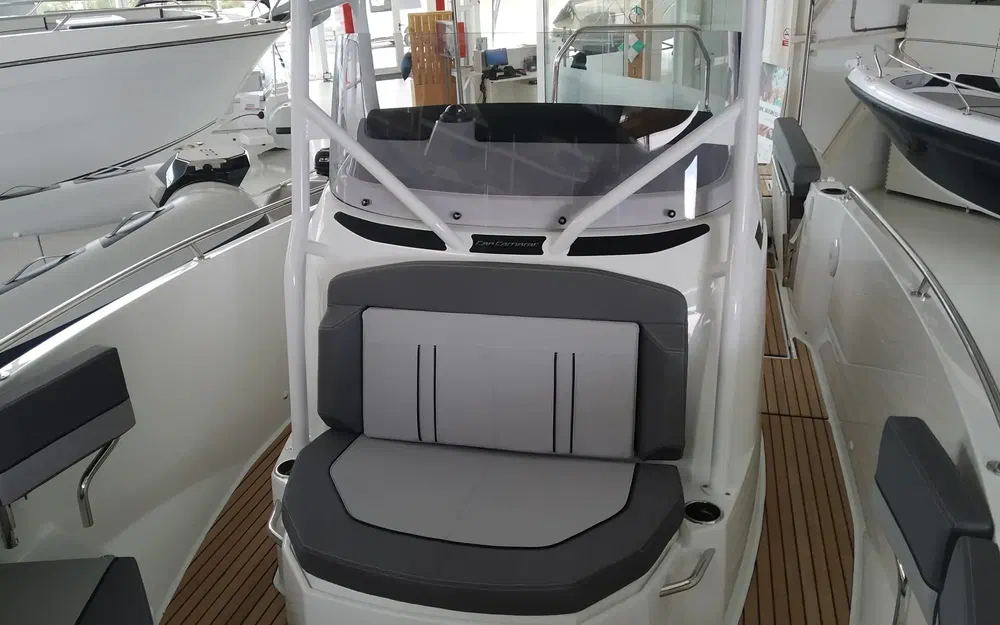 slider 12 Jeanneau Cap Camarat 7.5 CC Serie 3