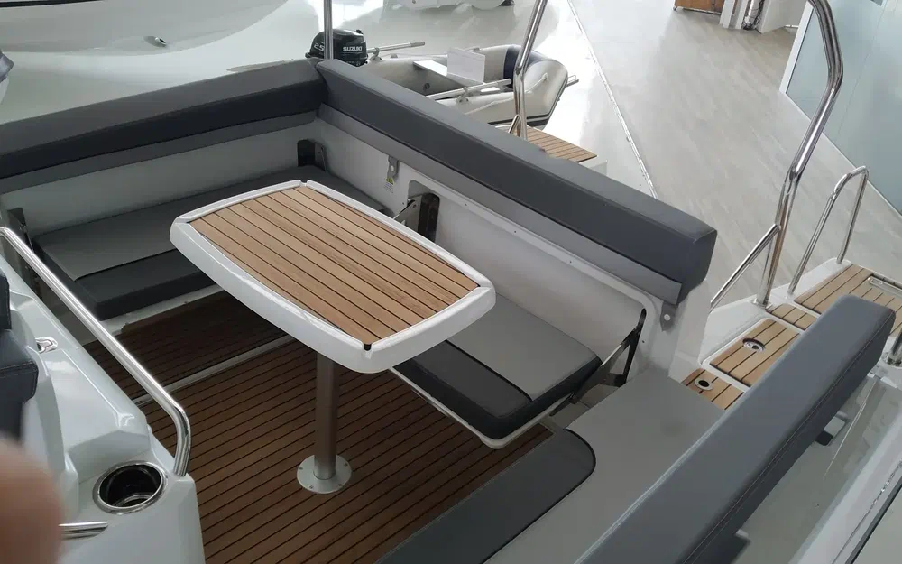 slider 14 Jeanneau Cap Camarat 7.5 CC Serie 3