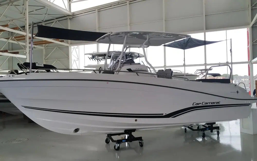 slider 4 Jeanneau Cap Camarat 7.5 CC Serie 3