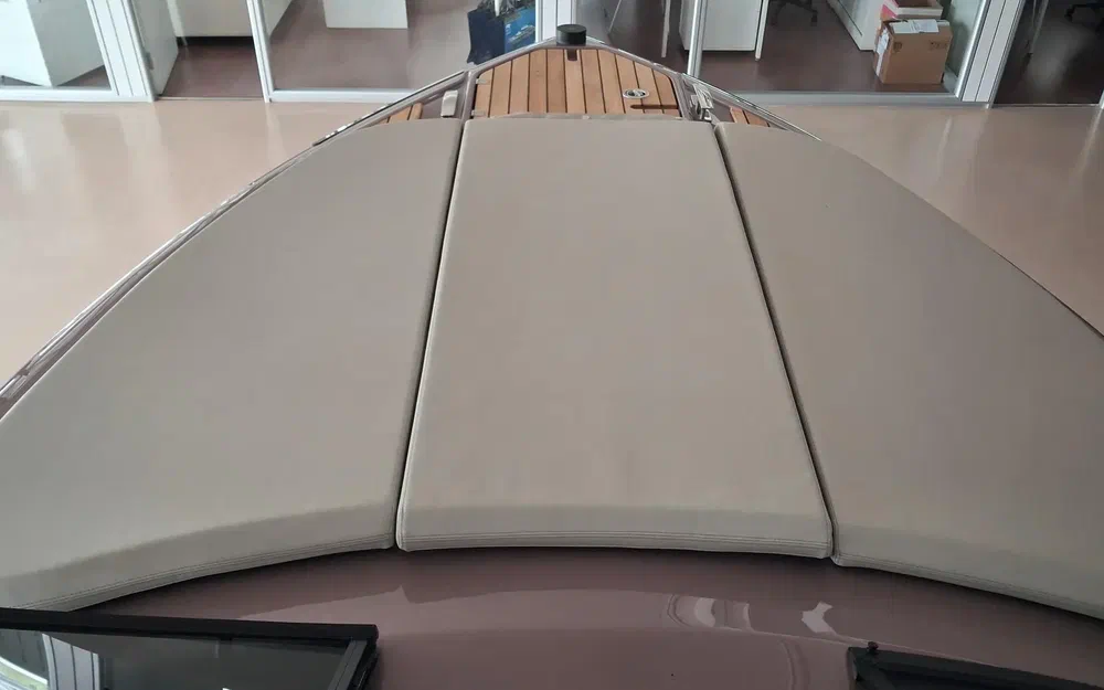 slider 20 Cranchi E 26 Classic