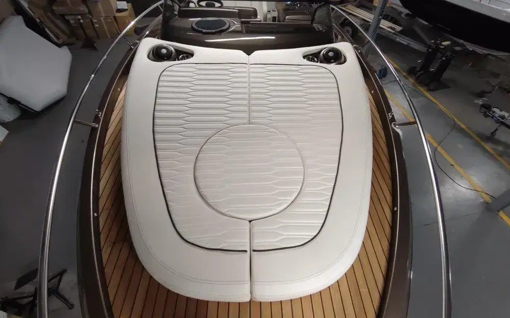 slider 10 Cranchi Endurance 30